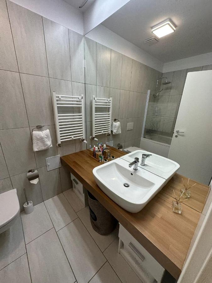 Citta Luxury Apartment 75 Boekarest Buitenkant foto